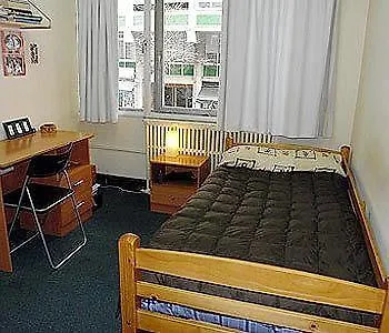 Residencia Universitaria San Marius- Muntaner Barcelona 0*,