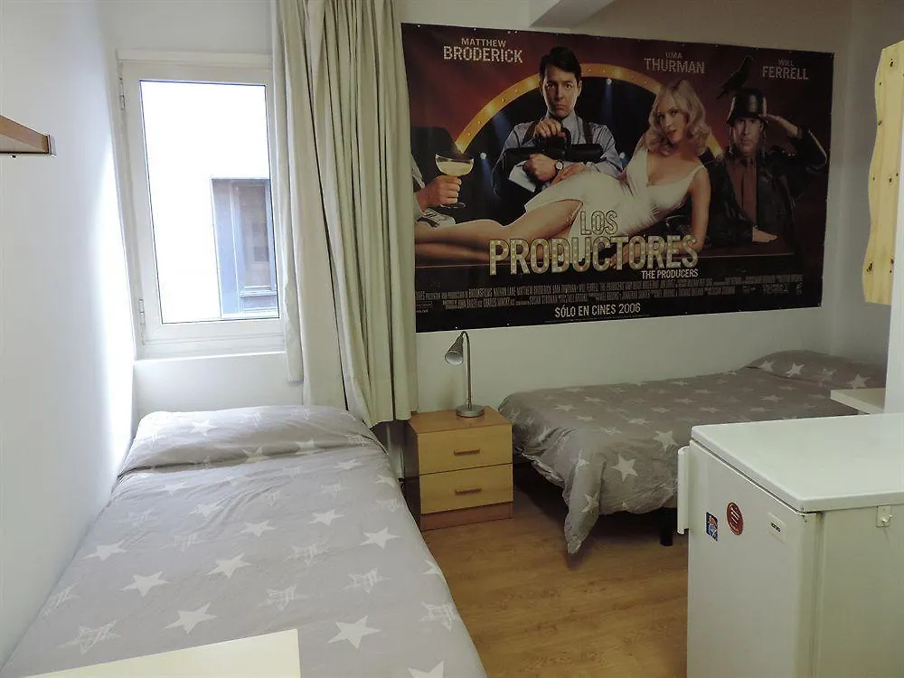 Residencia Universitaria San Marius- Muntaner Barcelona Apartment