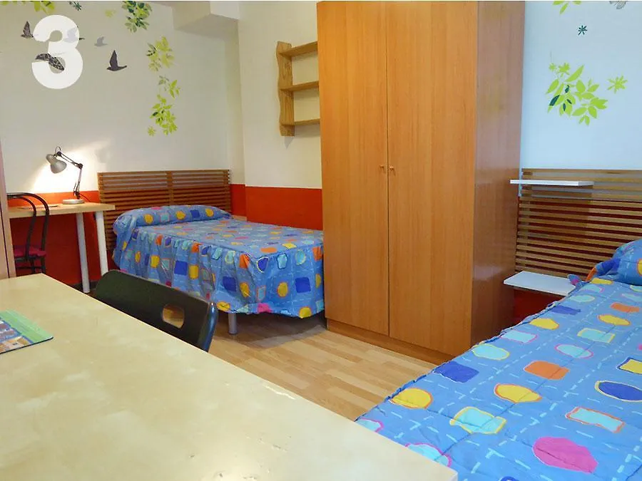 Residencia Universitaria San Marius- Muntaner Barcelona Apartment