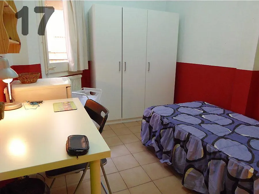 Residencia Universitaria San Marius- Muntaner Barcelona Apartment
